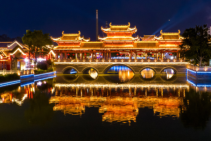 不为游客着想的景区夜游亮化，注定失败！